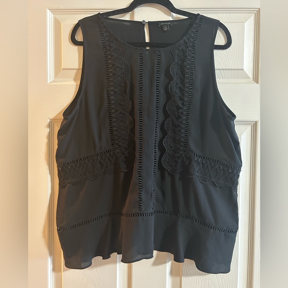 Ann Taylor sleeveless top